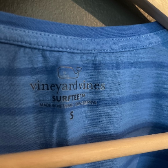Vineyard Vines Surf Tee - Picture 2 of 4
